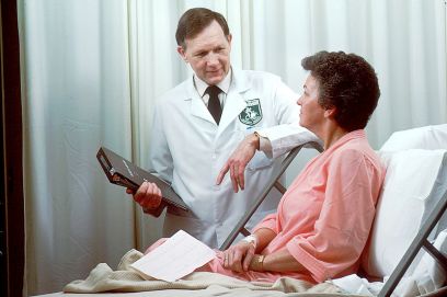 doctor_with_patient
